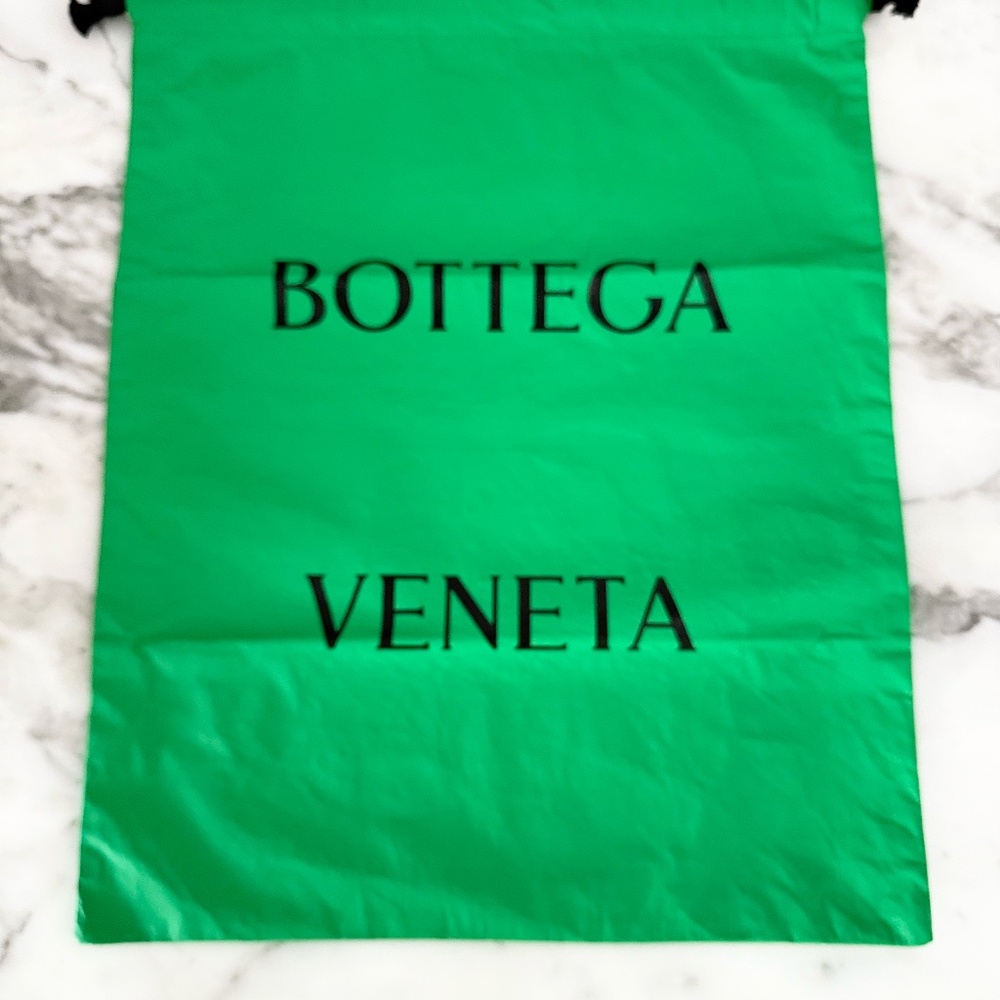 Authentic BOTTEGA‎ VENETA  green Drawstring  Water Resistant Dust Bag 13" x  16"